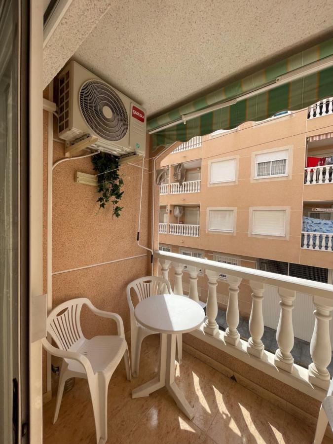 Apartment Goya Torrevieja Extérieur photo